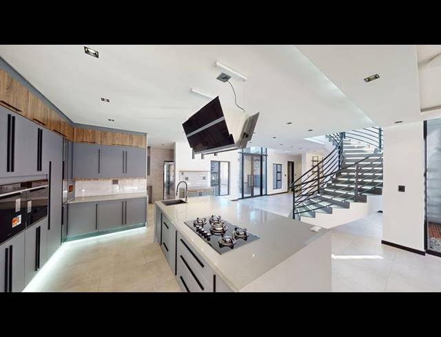 4 BEDROOM HOUSE FOR SALE IN SUNWARD PARK